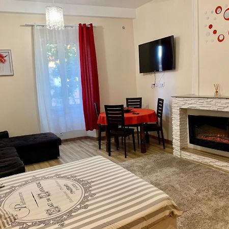 דירות Splendide Studio Au Coeur Historique De Fréjus מראה חיצוני תמונה