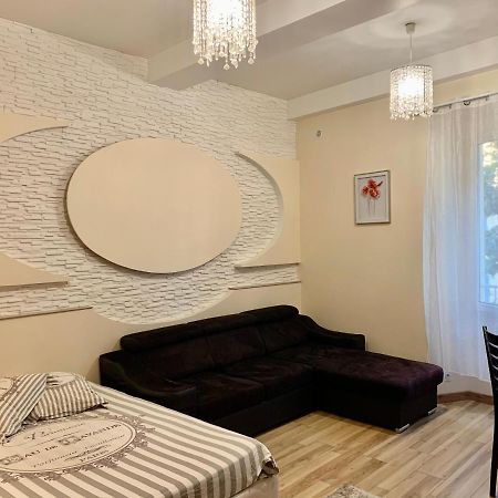 דירות Splendide Studio Au Coeur Historique De Fréjus מראה חיצוני תמונה