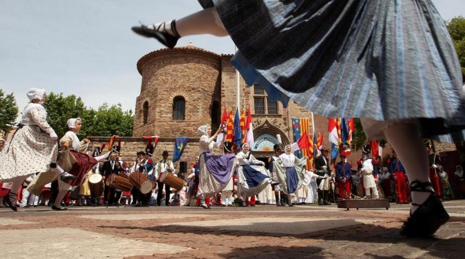 דירות Splendide Studio Au Coeur Historique De Fréjus מראה חיצוני תמונה